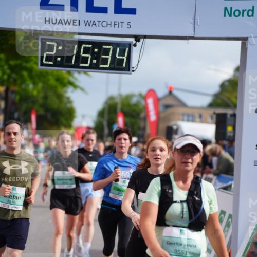 20.09.2026 - PSD Bank Halbmarathon LAZAROV Photography http://msf.ph/oto/10534937 20.09.2026 12:15:34 Ziel 1069, 1516, 1529, 1769, 2800, 3276, 3277, 3553, 3568, 4058, 4673, 4677 meine-sportfotos.de