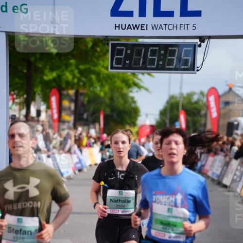 20.09.2026 - PSD Bank Halbmarathon LAZAROV Photography http://msf.ph/oto/10534960 20.09.2026 12:15:35 Ziel 1069, 1516, 1529, 1769, 2800, 3276, 3277, 3553, 3568, 4058, 4673, 4677 meine-sportfotos.de