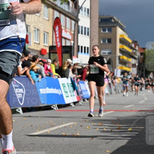 20.09.2026 - PSD Bank Halbmarathon J. Mangold http://msf.ph/oto/10535004 20.09.2026 12:23:39 Ziel 1136, 1987, 2150, 2257, 2414, 2483, 2897, 3595 meine-sportfotos.de