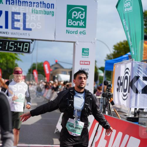 20.09.2026 - PSD Bank Halbmarathon LAZAROV Photography http://msf.ph/oto/10535112 20.09.2026 12:15:48 Ziel 1084, 1132, 1357, 2315, 3010, 3011, 3101, 3202, 3367 meine-sportfotos.de