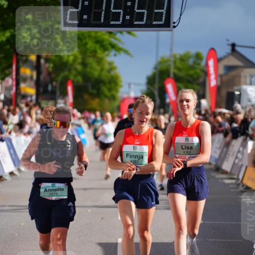 20.09.2026 - PSD Bank Halbmarathon LAZAROV Photography http://msf.ph/oto/10535150 20.09.2026 12:15:53 Ziel 1084, 1132, 2315, 2316, 2576, 3101, 3202, 3367, 4381, 4382, 4548 meine-sportfotos.de