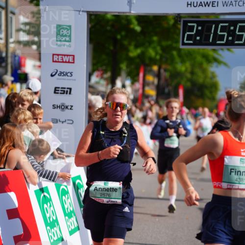 20.09.2026 - PSD Bank Halbmarathon LAZAROV Photography http://msf.ph/oto/10535178 20.09.2026 12:15:54 Ziel 1084, 1201, 2316, 2576, 3101, 3202, 4381, 4382, 4548, 4606 meine-sportfotos.de