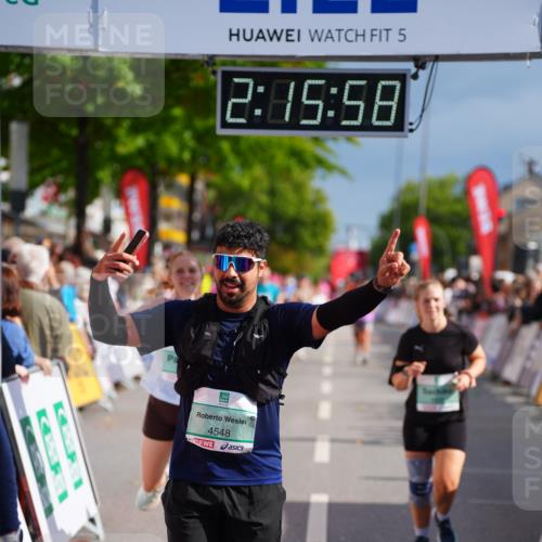 20.09.2026 - PSD Bank Halbmarathon LAZAROV Photography http://msf.ph/oto/10535209 20.09.2026 12:15:58 Ziel 1201, 2316, 2576, 4381, 4382, 4548, 4606 meine-sportfotos.de