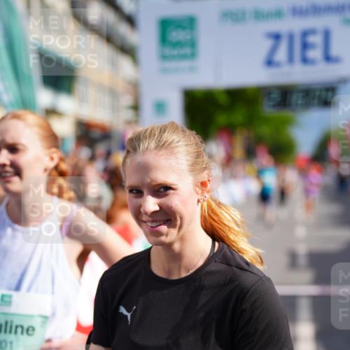 20.09.2026 - PSD Bank Halbmarathon LAZAROV Photography http://msf.ph/oto/10535268 20.09.2026 12:16:03 Ziel 1201, 1992, 2316, 4536, 4548, 4606 meine-sportfotos.de