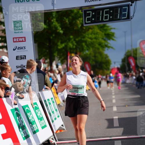 20.09.2026 - PSD Bank Halbmarathon LAZAROV Photography http://msf.ph/oto/10535321 20.09.2026 12:16:13 Ziel 1992, 2989, 3850, 4536, 4592, 4782 meine-sportfotos.de
