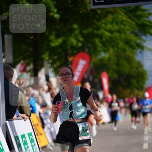 20.09.2026 - PSD Bank Halbmarathon LAZAROV Photography http://msf.ph/oto/10535333 20.09.2026 12:16:17 Ziel 1817, 3850, 4592, 4782 meine-sportfotos.de