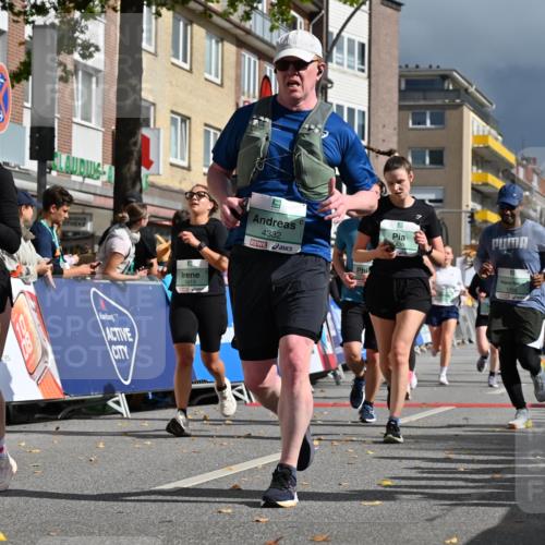 20.09.2026 - PSD Bank Halbmarathon J. Mangold http://msf.ph/oto/10535339 20.09.2026 12:24:32 Ziel 1009, 1161, 1242, 1439, 1503, 1644, 1654, 1688, 1768, 1857, 1932, 2083, 2167, 2207, 2289, 2442, 2658, 3419, 3453, 3533, 4077, 4332 meine-sportfotos.de