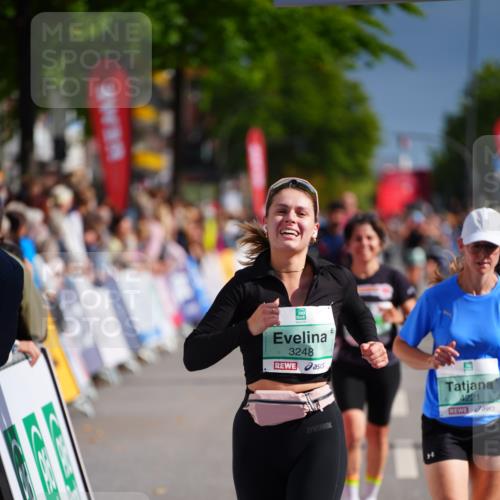 20.09.2026 - PSD Bank Halbmarathon LAZAROV Photography http://msf.ph/oto/10535387 20.09.2026 12:16:27 Ziel 1817, 3248, 4090, 4221, 4222, 4619 meine-sportfotos.de