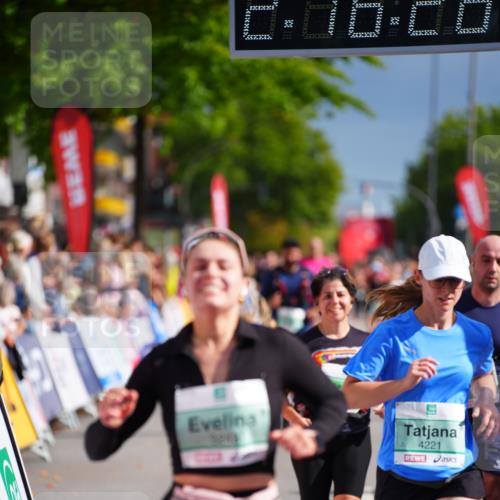 20.09.2026 - PSD Bank Halbmarathon LAZAROV Photography http://msf.ph/oto/10535390 20.09.2026 12:16:27 Ziel 1817, 3248, 4090, 4221, 4222, 4619 meine-sportfotos.de