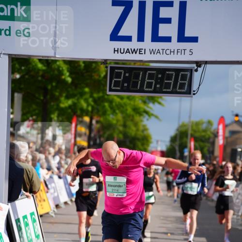 20.09.2026 - PSD Bank Halbmarathon LAZAROV Photography http://msf.ph/oto/10535526 20.09.2026 12:16:37 Ziel 1611, 1649, 1971, 2070, 2114, 2792, 3318, 3911, 4090, 4619 meine-sportfotos.de