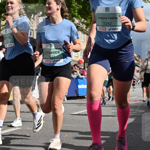 20.09.2026 - PSD Bank Halbmarathon J. Mangold http://msf.ph/oto/10535531 20.09.2026 12:24:42 Ziel 1033, 1043, 1242, 1503, 1633, 1654, 1932, 2083, 2135, 2167, 2207, 2294, 2328, 2452, 2596, 2658, 3510, 3756, 4077, 4190, 4663 meine-sportfotos.de