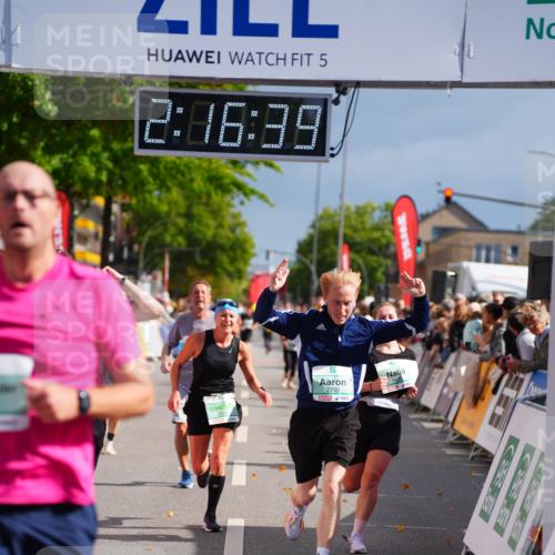 20.09.2026 - PSD Bank Halbmarathon LAZAROV Photography http://msf.ph/oto/10535552 20.09.2026 12:16:39 Ziel 1611, 1649, 1971, 2070, 2114, 2792, 3318, 3719, 3911 meine-sportfotos.de