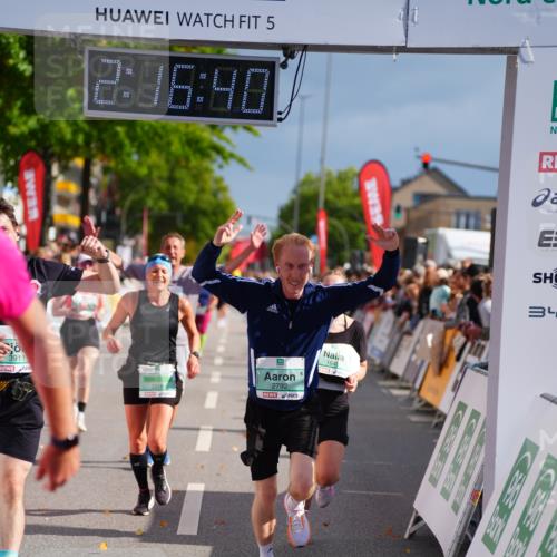 20.09.2026 - PSD Bank Halbmarathon LAZAROV Photography http://msf.ph/oto/10535557 20.09.2026 12:16:39 Ziel 1611, 1649, 1971, 2070, 2114, 2792, 3318, 3719, 3911 meine-sportfotos.de