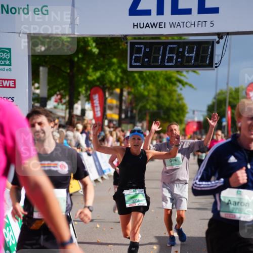 20.09.2026 - PSD Bank Halbmarathon LAZAROV Photography http://msf.ph/oto/10535562 20.09.2026 12:16:40 Ziel 1611, 1649, 1971, 2070, 2114, 2792, 3318, 3719, 3911 meine-sportfotos.de