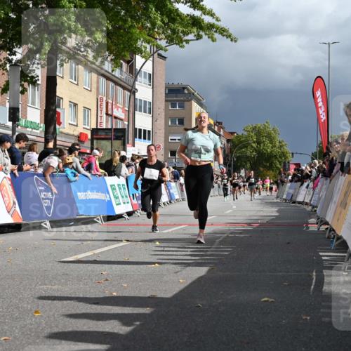 20.09.2026 - PSD Bank Halbmarathon J. Mangold http://msf.ph/oto/10535646 20.09.2026 12:25:06 Ziel 3061, 3556 meine-sportfotos.de