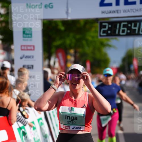 20.09.2026 - PSD Bank Halbmarathon LAZAROV Photography http://msf.ph/oto/10535651 20.09.2026 12:16:45 Ziel 1649, 2070, 2114, 2574, 2646, 2792, 3274, 3318, 3719, 3911 meine-sportfotos.de