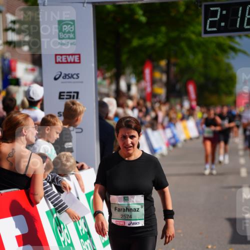 20.09.2026 - PSD Bank Halbmarathon LAZAROV Photography http://msf.ph/oto/10535722 20.09.2026 12:16:49 Ziel 2070, 2574, 2646, 3274, 3477, 3611, 3719 meine-sportfotos.de