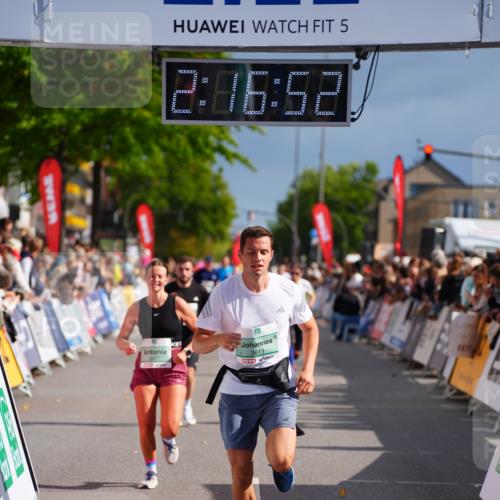 20.09.2026 - PSD Bank Halbmarathon LAZAROV Photography http://msf.ph/oto/10535755 20.09.2026 12:16:52 Ziel 1060, 2574, 2646, 3274, 3477, 3611 meine-sportfotos.de