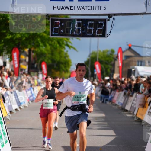 20.09.2026 - PSD Bank Halbmarathon LAZAROV Photography http://msf.ph/oto/10535761 20.09.2026 12:16:52 Ziel 1060, 2574, 2646, 3274, 3477, 3611 meine-sportfotos.de