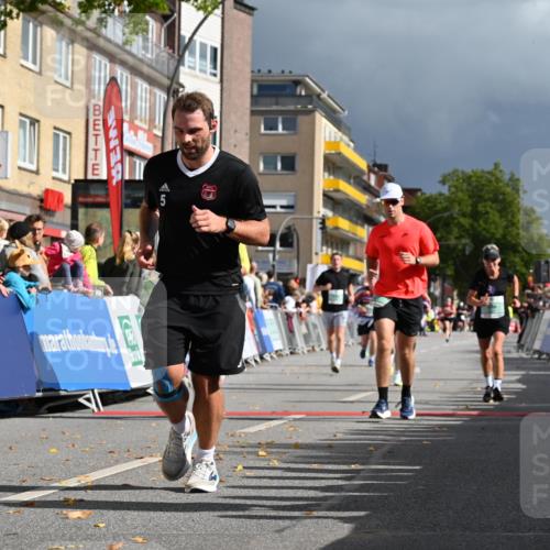 20.09.2026 - PSD Bank Halbmarathon J. Mangold http://msf.ph/oto/10535829 20.09.2026 12:25:54 Ziel 1477, 1754, 1807, 1914, 2477, 2824, 4588, 4736 meine-sportfotos.de
