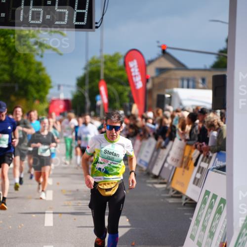 20.09.2026 - PSD Bank Halbmarathon LAZAROV Photography http://msf.ph/oto/10535830 20.09.2026 12:16:57 Ziel 1060, 2535, 3231, 3477, 3611 meine-sportfotos.de