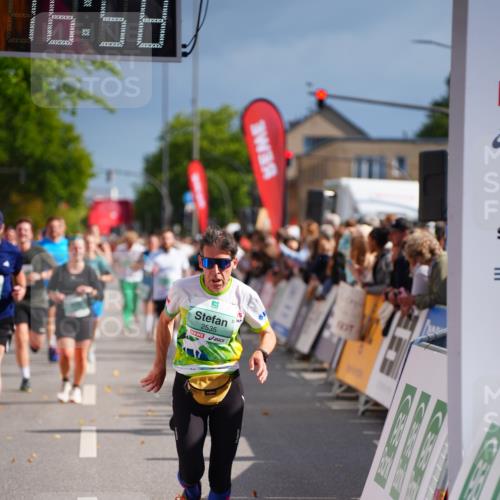 20.09.2026 - PSD Bank Halbmarathon LAZAROV Photography http://msf.ph/oto/10535835 20.09.2026 12:16:57 Ziel 1060, 2535, 3231, 3477, 3611 meine-sportfotos.de