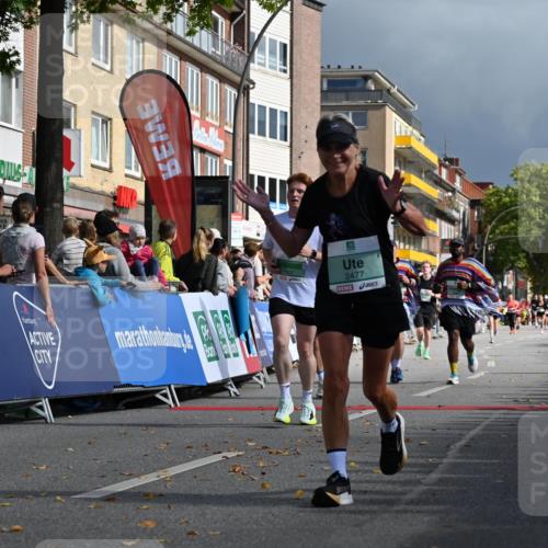 20.09.2026 - PSD Bank Halbmarathon J. Mangold http://msf.ph/oto/10535880 20.09.2026 12:25:58 Ziel 1477, 1754, 1807, 1914, 2477, 3693, 3694, 4736 meine-sportfotos.de