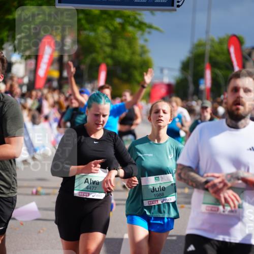20.09.2026 - PSD Bank Halbmarathon LAZAROV Photography http://msf.ph/oto/10535926 20.09.2026 12:17:03 Ziel 1060, 1562, 1759, 1988, 2006, 2117, 2248, 2325, 2535, 3000, 3231, 4211, 4419, 4477 meine-sportfotos.de