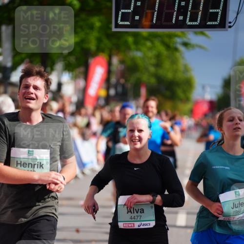20.09.2026 - PSD Bank Halbmarathon LAZAROV Photography http://msf.ph/oto/10535932 20.09.2026 12:17:03 Ziel 1060, 1562, 1759, 1988, 2006, 2117, 2248, 2325, 2535, 3000, 3231, 4211, 4419, 4477 meine-sportfotos.de
