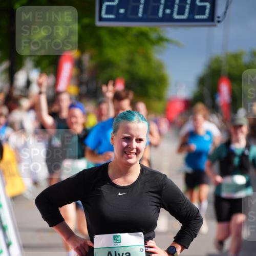 20.09.2026 - PSD Bank Halbmarathon LAZAROV Photography http://msf.ph/oto/10535957 20.09.2026 12:17:04 Ziel 1562, 1759, 1988, 2006, 2117, 2248, 2325, 2535, 3000, 3231, 4059, 4211, 4419, 4477 meine-sportfotos.de