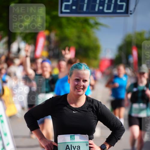 20.09.2026 - PSD Bank Halbmarathon LAZAROV Photography http://msf.ph/oto/10535963 20.09.2026 12:17:04 Ziel 1562, 1759, 1988, 2006, 2117, 2248, 2325, 2535, 3000, 3231, 4059, 4211, 4419, 4477 meine-sportfotos.de