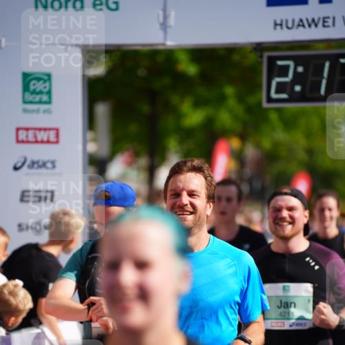 20.09.2026 - PSD Bank Halbmarathon LAZAROV Photography http://msf.ph/oto/10535977 20.09.2026 12:17:06 Ziel 1562, 1759, 1988, 2006, 2117, 2248, 2325, 2535, 3000, 3231, 4059, 4211, 4419, 4477 meine-sportfotos.de