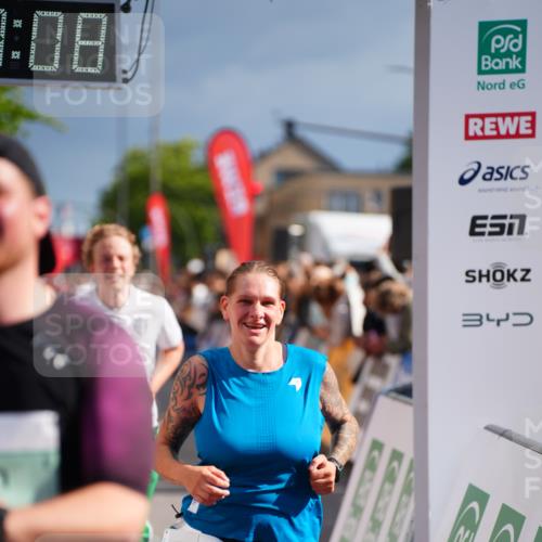 20.09.2026 - PSD Bank Halbmarathon LAZAROV Photography http://msf.ph/oto/10536001 20.09.2026 12:17:08 Ziel 1562, 1759, 1988, 2006, 2117, 2248, 2325, 3000, 3231, 4059, 4211, 4419, 4477 meine-sportfotos.de
