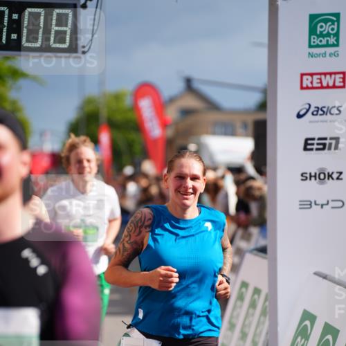 20.09.2026 - PSD Bank Halbmarathon LAZAROV Photography http://msf.ph/oto/10536006 20.09.2026 12:17:08 Ziel 1562, 1759, 1988, 2006, 2117, 2248, 2325, 3000, 3231, 4059, 4211, 4419, 4477 meine-sportfotos.de