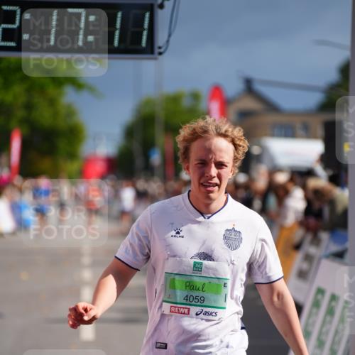 20.09.2026 - PSD Bank Halbmarathon LAZAROV Photography http://msf.ph/oto/10536048 20.09.2026 12:17:11 Ziel 1562, 1759, 2117, 2248, 2325, 4059, 4211, 4419 meine-sportfotos.de