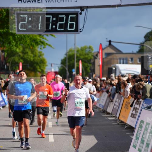 20.09.2026 - PSD Bank Halbmarathon LAZAROV Photography http://msf.ph/oto/10536061 20.09.2026 12:17:26 Ziel 1475, 2062, 2199, 3013, 3684, 4256 meine-sportfotos.de