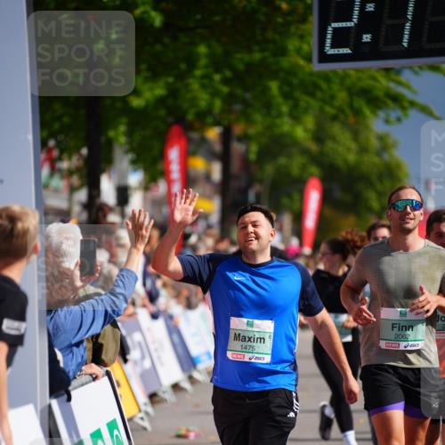20.09.2026 - PSD Bank Halbmarathon LAZAROV Photography http://msf.ph/oto/10536080 20.09.2026 12:17:28 Ziel 1475, 1603, 2062, 2199, 2236, 2795, 2901, 3013, 3233, 3684, 4256 meine-sportfotos.de