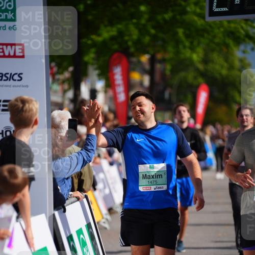 20.09.2026 - PSD Bank Halbmarathon LAZAROV Photography http://msf.ph/oto/10536099 20.09.2026 12:17:28 Ziel 1475, 1603, 2062, 2199, 2236, 2795, 2901, 3013, 3233, 3684, 4256 meine-sportfotos.de