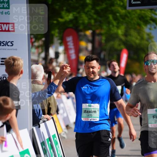 20.09.2026 - PSD Bank Halbmarathon LAZAROV Photography http://msf.ph/oto/10536118 20.09.2026 12:17:29 Ziel 1475, 1603, 2062, 2199, 2236, 2795, 2901, 3013, 3233, 3684, 4256 meine-sportfotos.de