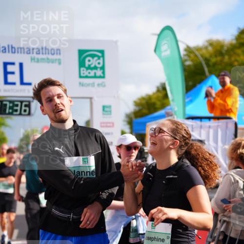 20.09.2026 - PSD Bank Halbmarathon LAZAROV Photography http://msf.ph/oto/10536218 20.09.2026 12:17:36 Ziel 1475, 1603, 2062, 2199, 2236, 2284, 2391, 2795, 2901, 3013, 3233, 3684, 4088, 4256, 4771 meine-sportfotos.de
