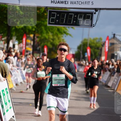 20.09.2026 - PSD Bank Halbmarathon LAZAROV Photography http://msf.ph/oto/10536286 20.09.2026 12:17:42 Ziel 1731, 2284, 2391, 2555, 3086, 3162, 3347, 3502, 4051, 4088, 4258, 4771 meine-sportfotos.de