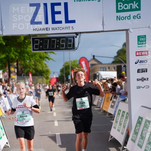 20.09.2026 - PSD Bank Halbmarathon LAZAROV Photography http://msf.ph/oto/10536370 20.09.2026 12:17:52 Ziel 1256, 2005, 2555, 3086, 3162, 3347, 3502, 3703, 3794, 3905, 4258 meine-sportfotos.de
