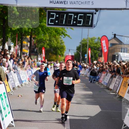 20.09.2026 - PSD Bank Halbmarathon LAZAROV Photography http://msf.ph/oto/10536407 20.09.2026 12:17:57 Ziel 1352, 1613, 1868, 3794, 3905 meine-sportfotos.de