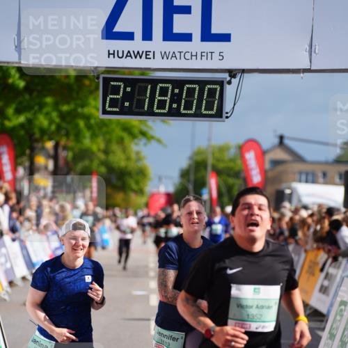 20.09.2026 - PSD Bank Halbmarathon LAZAROV Photography http://msf.ph/oto/10536439 20.09.2026 12:17:59 Ziel 1352, 1613, 1868, 3794, 3905 meine-sportfotos.de