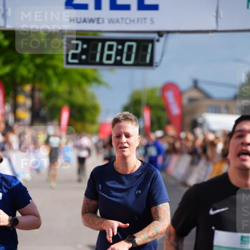 20.09.2026 - PSD Bank Halbmarathon LAZAROV Photography http://msf.ph/oto/10536455 20.09.2026 12:18:00 Ziel 1352, 1613, 1868, 3794, 3905 meine-sportfotos.de