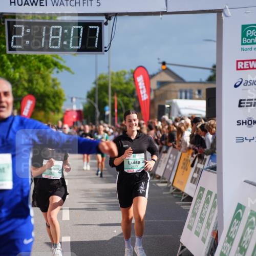 20.09.2026 - PSD Bank Halbmarathon LAZAROV Photography http://msf.ph/oto/10536492 20.09.2026 12:18:06 Ziel 1352, 1613, 1868, 2435, 2653, 3258, 4082, 4171 meine-sportfotos.de