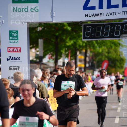 20.09.2026 - PSD Bank Halbmarathon LAZAROV Photography http://msf.ph/oto/10536508 20.09.2026 12:18:08 Ziel 2435, 2653, 3258, 4082, 4171, 4582 meine-sportfotos.de