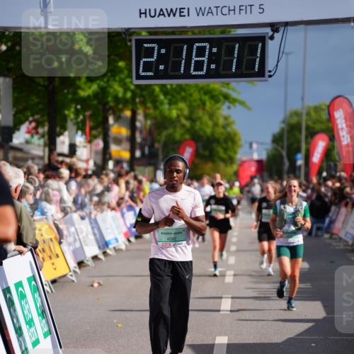 20.09.2026 - PSD Bank Halbmarathon LAZAROV Photography http://msf.ph/oto/10536526 20.09.2026 12:18:10 Ziel 2435, 2653, 3258, 3463, 4082, 4171, 4300, 4582 meine-sportfotos.de