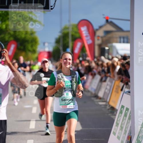 20.09.2026 - PSD Bank Halbmarathon LAZAROV Photography http://msf.ph/oto/10536538 20.09.2026 12:18:13 Ziel 2435, 2653, 3258, 3331, 3463, 4082, 4171, 4300, 4582 meine-sportfotos.de