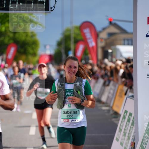 20.09.2026 - PSD Bank Halbmarathon LAZAROV Photography http://msf.ph/oto/10536555 20.09.2026 12:18:13 Ziel 2435, 2653, 3258, 3331, 3463, 4082, 4171, 4300, 4582 meine-sportfotos.de